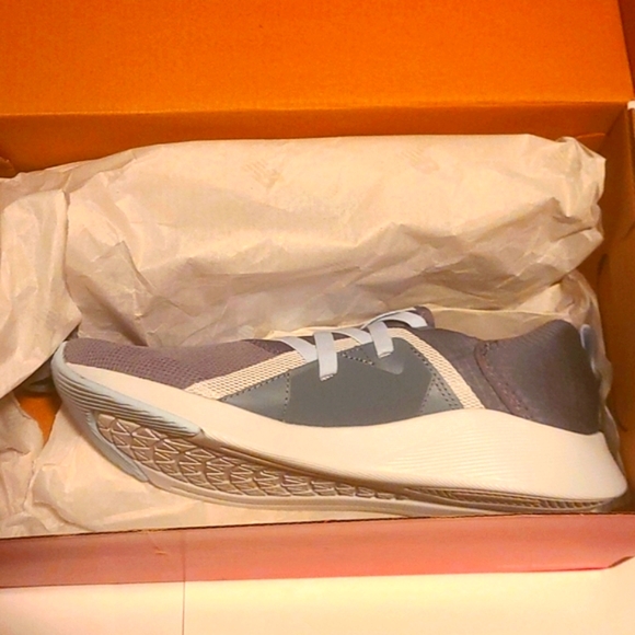 New Balance Women's Beaya Slip on Shoe - Picture 2 of 9